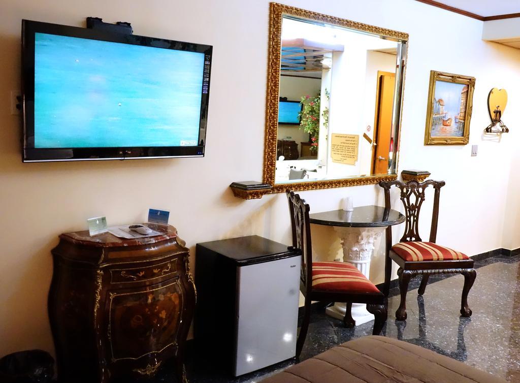 Paris Suites Hotel New York Extérieur photo