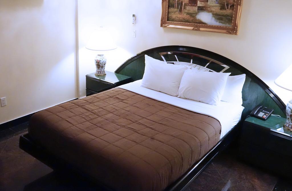 Paris Suites Hotel New York Extérieur photo