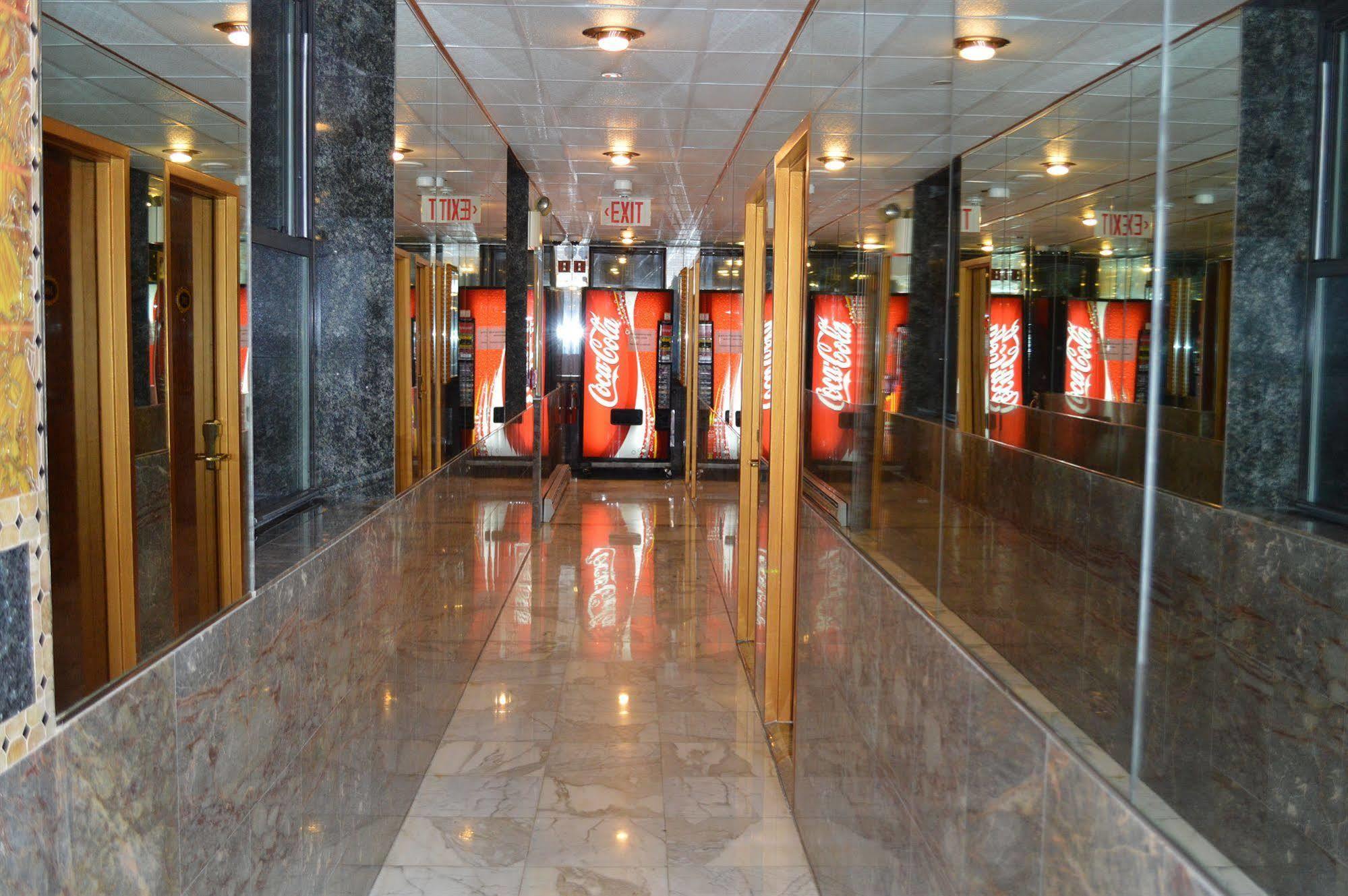 Paris Suites Hotel New York Extérieur photo